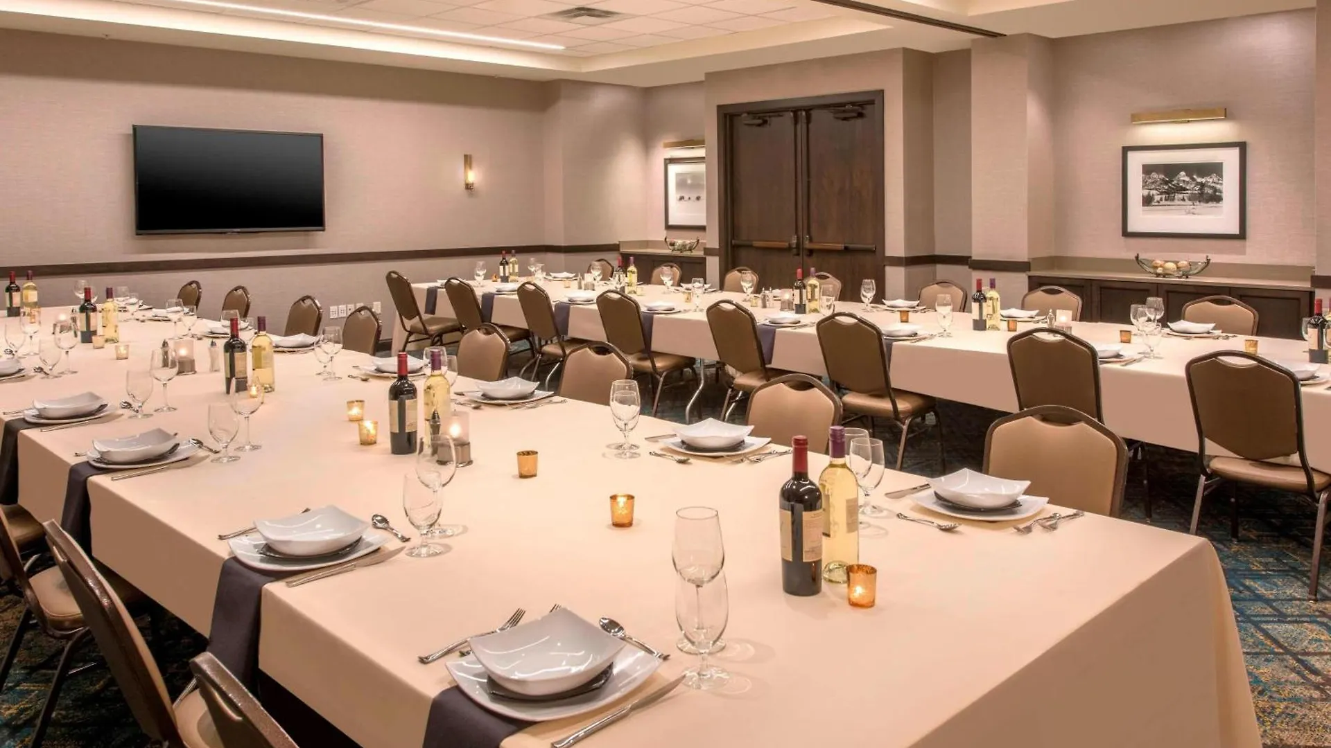 Courtyard By Marriott Denver Downtown