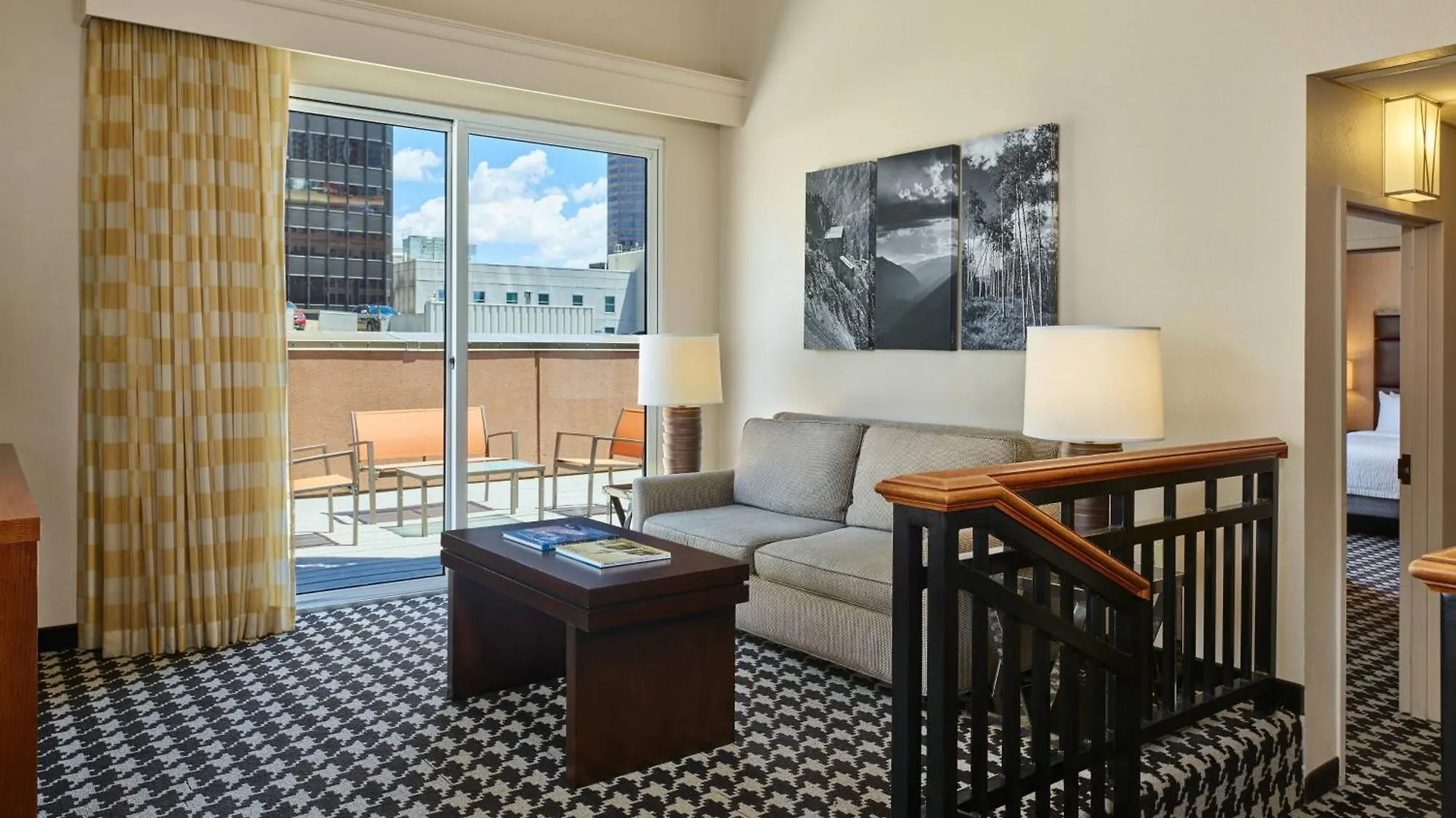 Courtyard By Marriott Denver Downtown Hotel