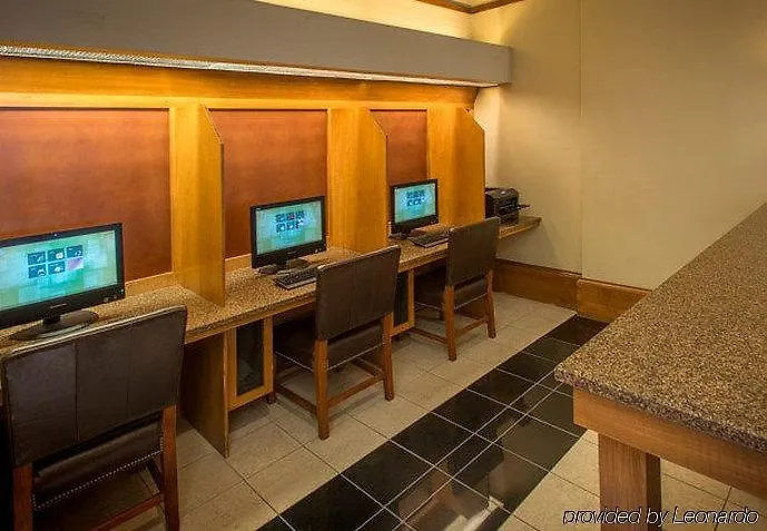 Courtyard By Marriott Denver Downtown 3*,